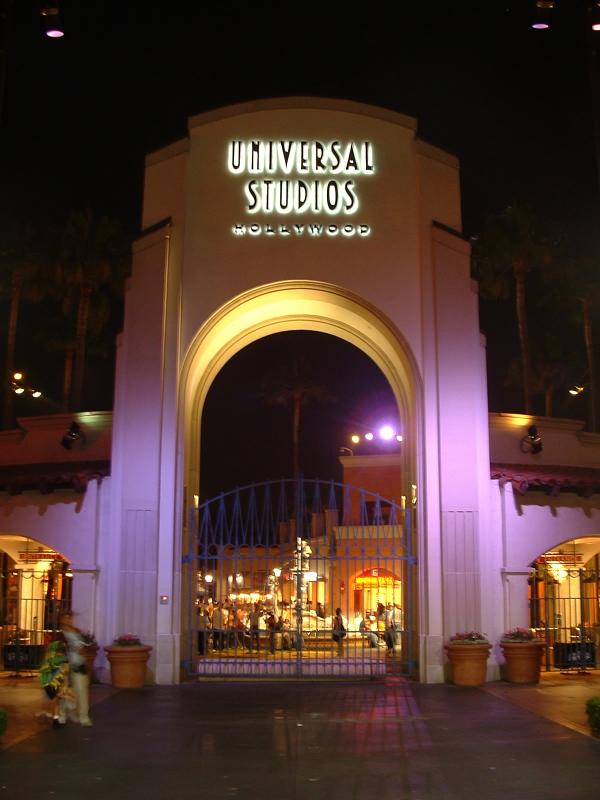 The entrance to Univesal Studios